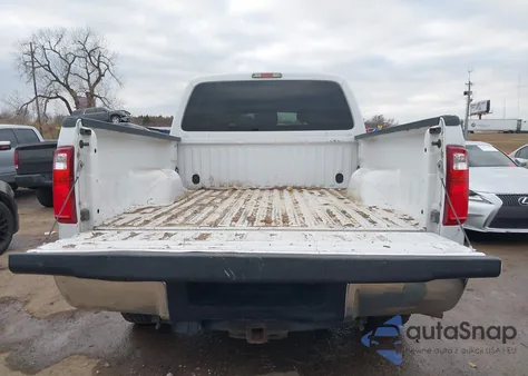 2016 Ford F-250 Xlt z USA, uszkodzony, nr VIN 1FT7W2BT4GED26137